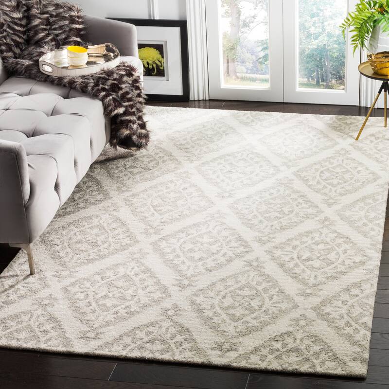 SAFAVIEH Handmade Micro-Loop Hyeong Wool Rug - 5' x 8' - Light Grey