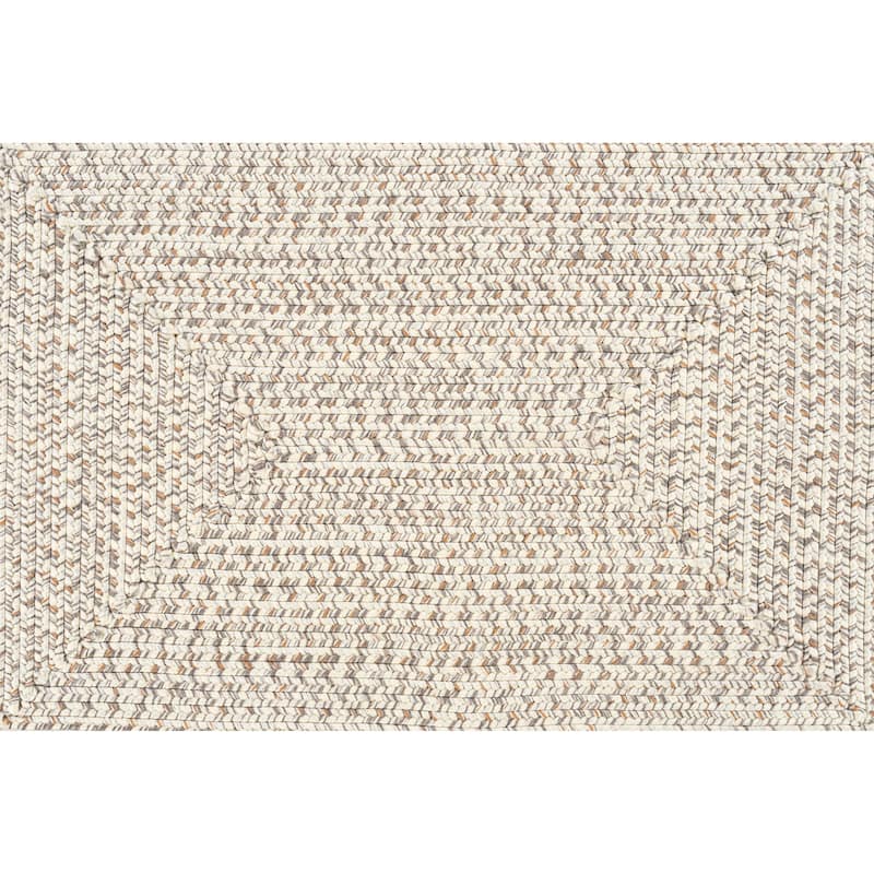 Livabliss Sharrah Indoor/ Outdoor Solid Braided Area Rug