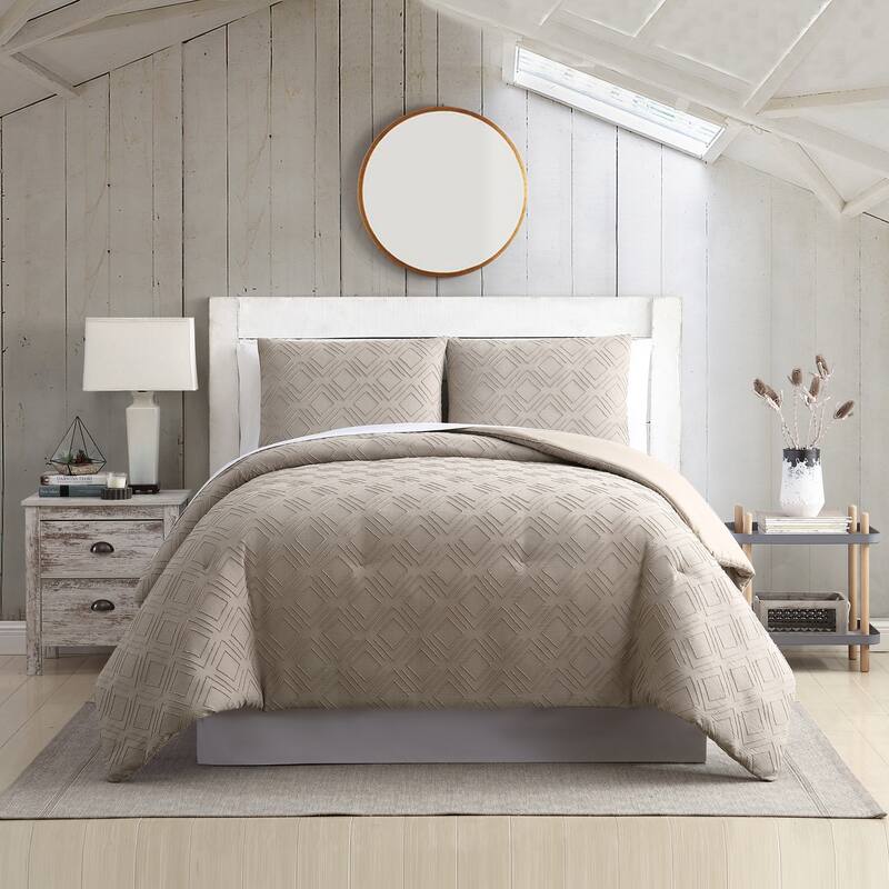 Modern Threads Everett 3-Piece Clipped Jacquard Comforter Set