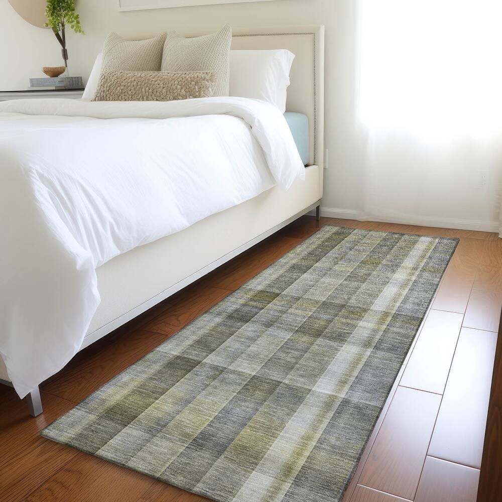 Machine Washable Indoor/ Outdoor Plaid Chantille Rug