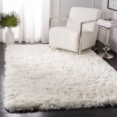 SAFAVIEH Handmade Vukosava Shag Guenevere 3-inch Extra Thick Rug