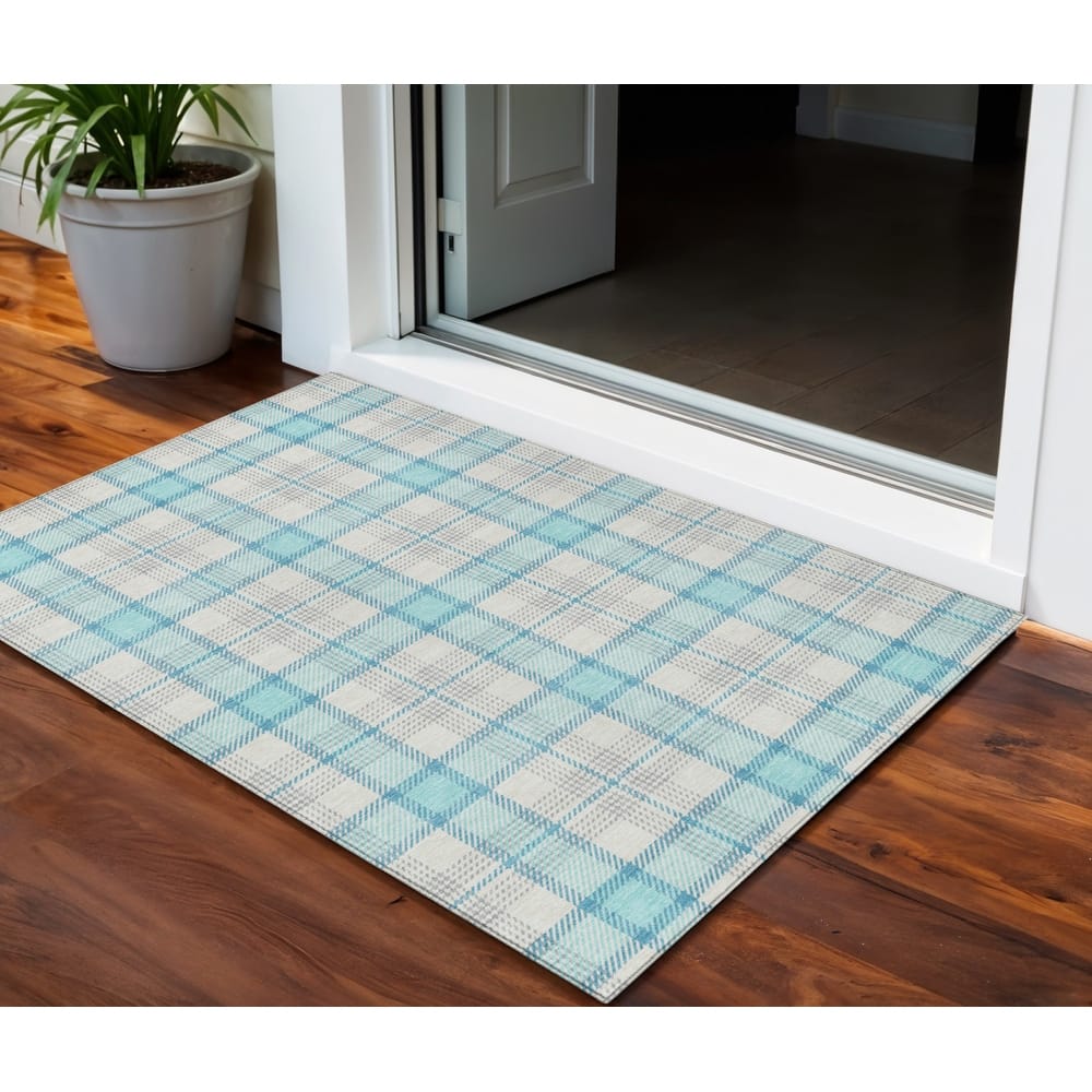 HomeRoots Plaid Transitional Rectangle Outdoor Rug