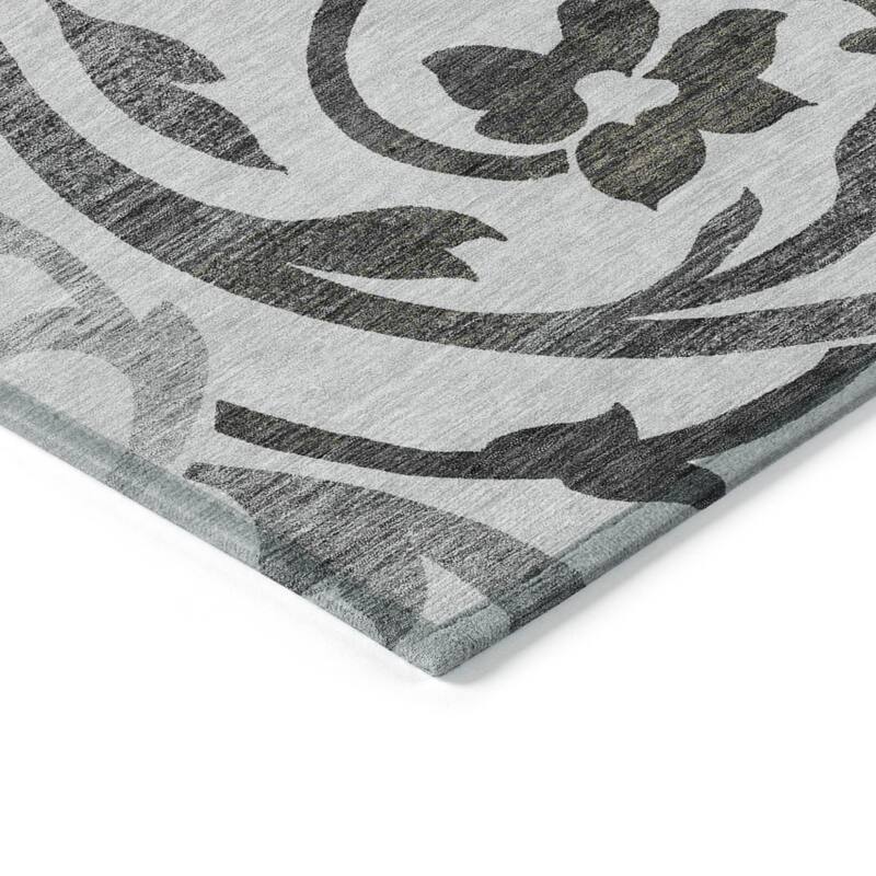 HomeRoots Floral Transitional Rectangle Outdoor Rug