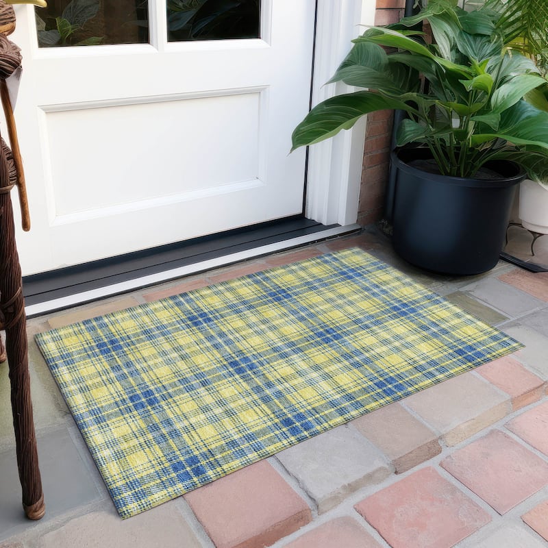 Machine Washable Indoor/ Outdoor Plaid Chantille Rug