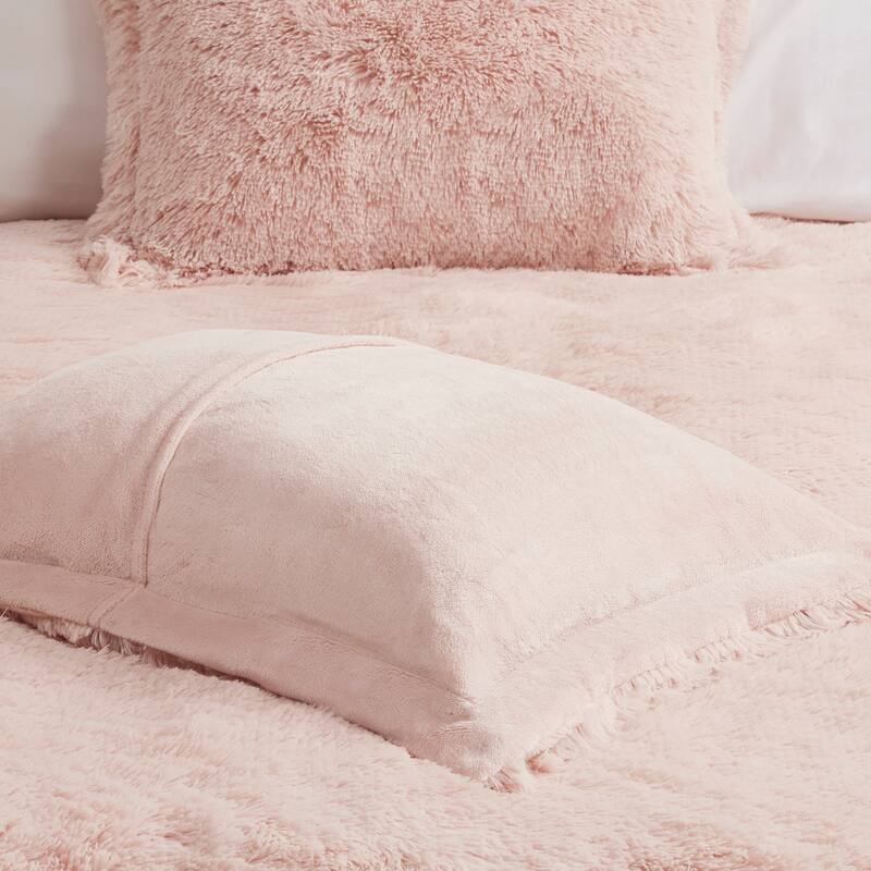 Leena Shaggy Fur Duvet Cover Set by Intelligent Designs