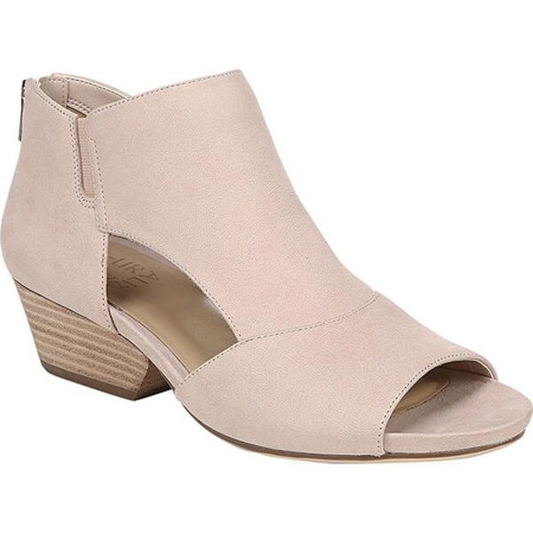 naturalizer greyson bootie