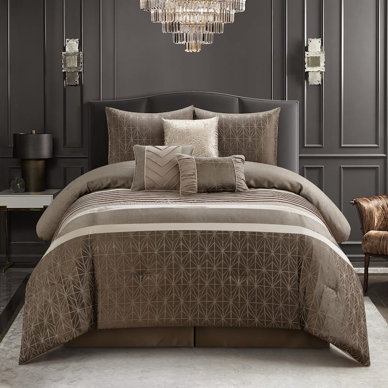 Nanshing Bryan 7 Piece Geometric Comforter Set