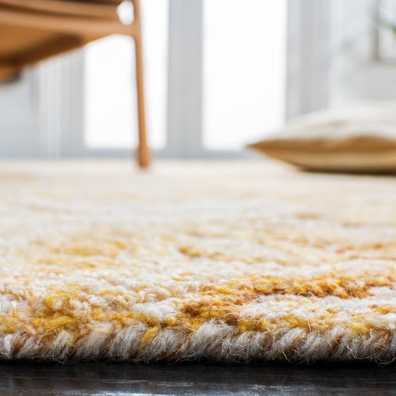 SAFAVIEH Handmade Marquee Genta Modern Medallion Wool Rug