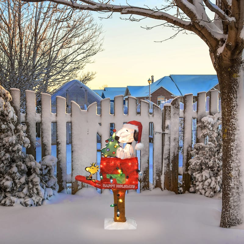 32" LED Peanuts Snoopy Mailbox Outdoor Christmas Decor Clear Lights - Multi