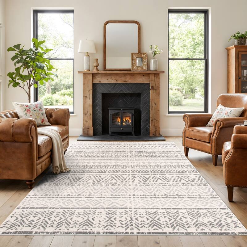 The Curated Nomad Midtown Geometric Distressed Bohemian Rug