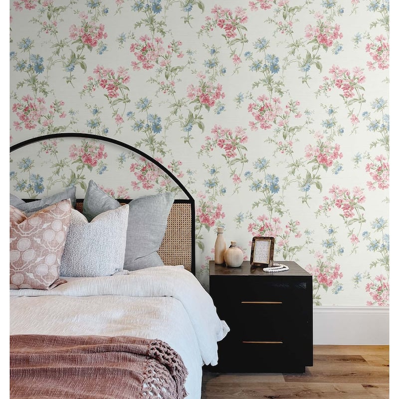 Seabrook Designs Betsy Floral Bunches Unpasted Wallpaper