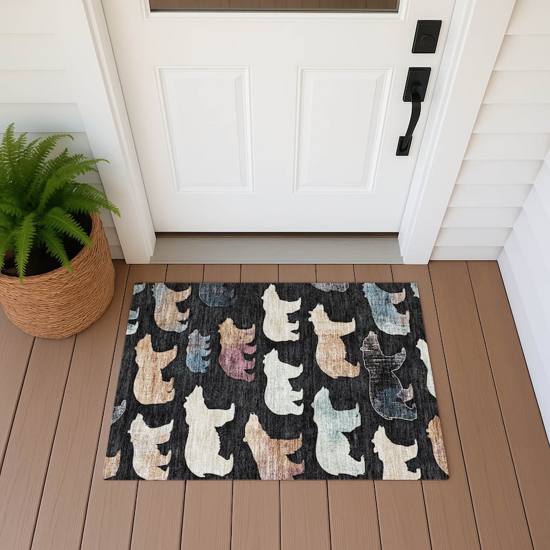 Machine Washable Indoor/ Outdoor Modern Bear Chantille Rug - Black - 1'8" x 2'6"