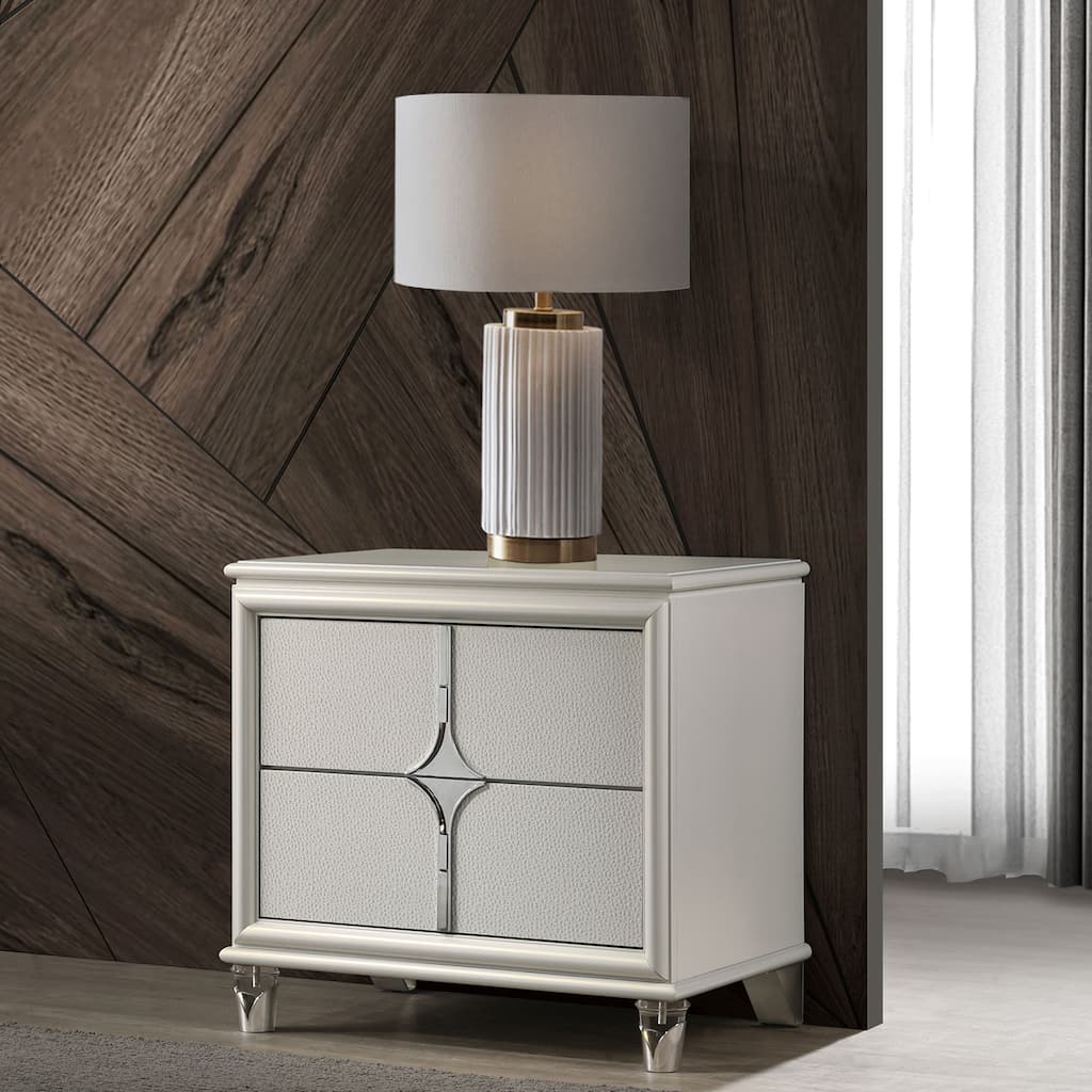 Gwendolyn Pearl White 2-drawer Nightstand Bedside Table