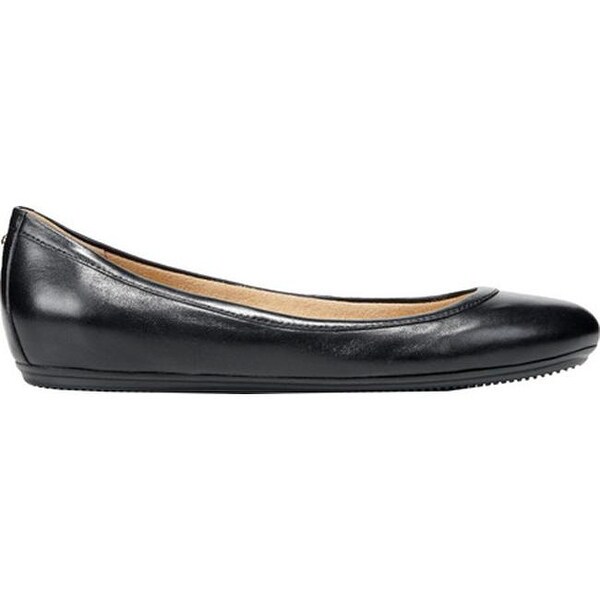 naturalizer brittany flats black