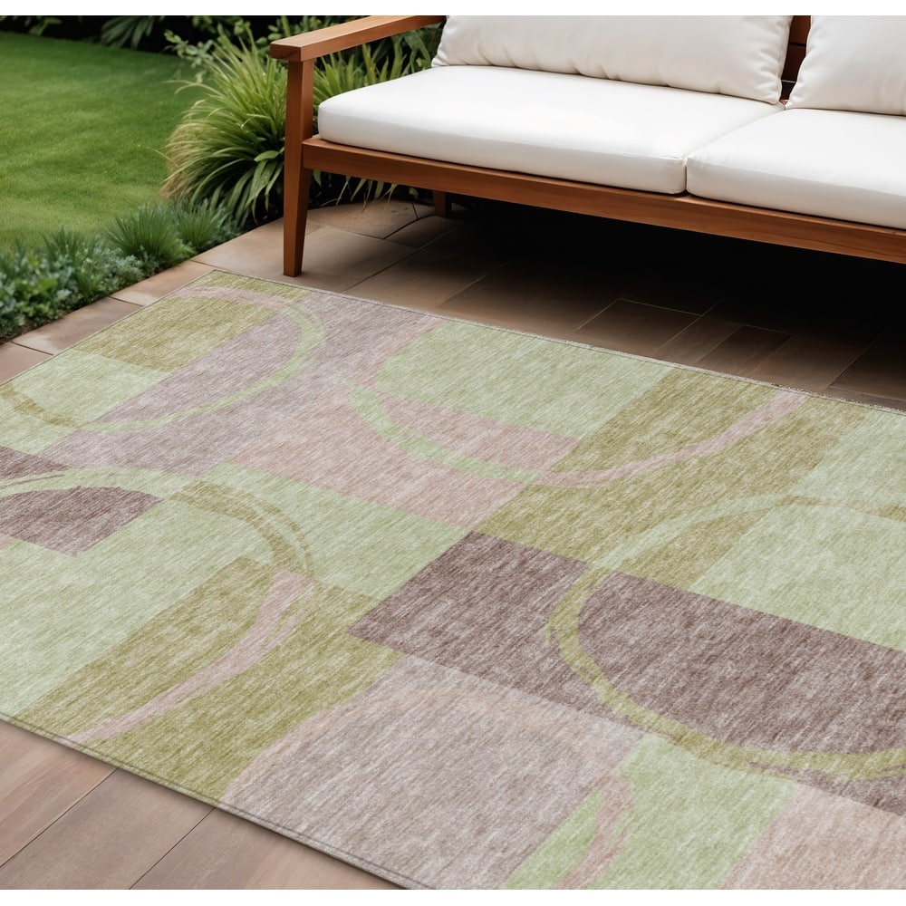 HomeRoots Abstract Modern Rectangle Outdoor Rug