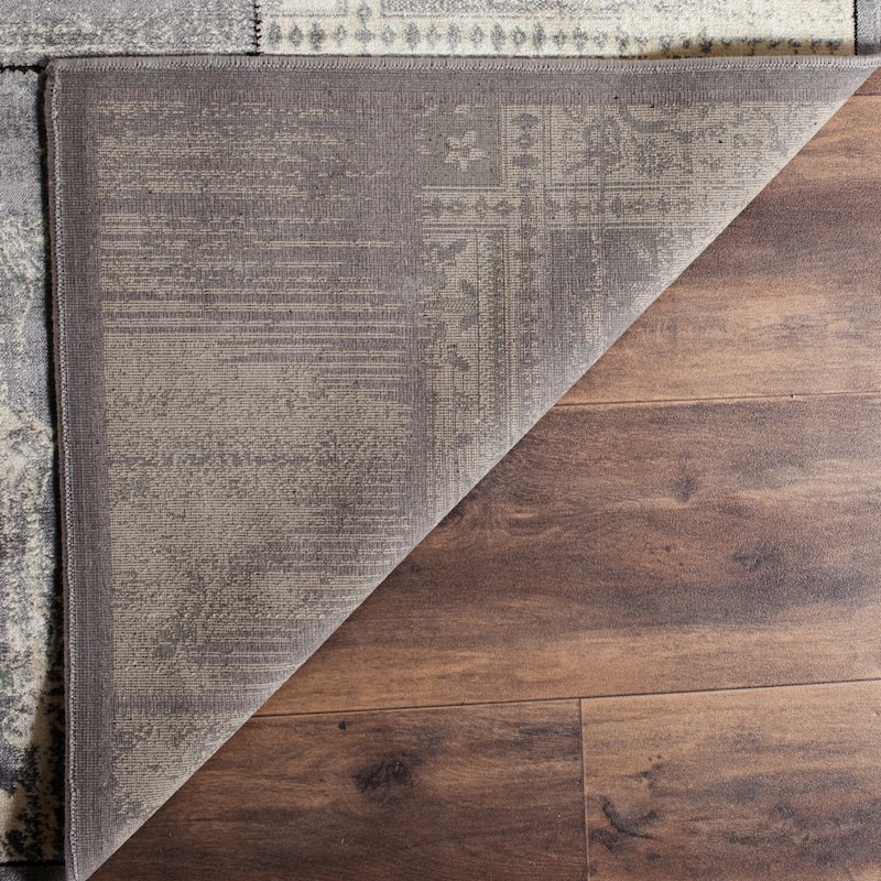 SAFAVIEH Paradise Bernardina Modern Viscose Rug