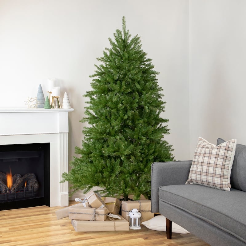 Full Rockwood Pine Artificial Christmas Tree 6.5' - Unlit - 6.5 Foot