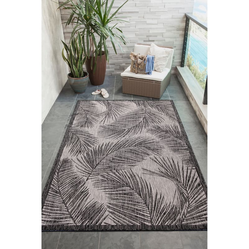 Liora Manne Carmel Fronds Indoor/Outdoor Rug Black
