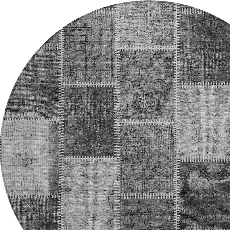 HomeRoots Patchwork Transitional Rectangle Outdoor Rug