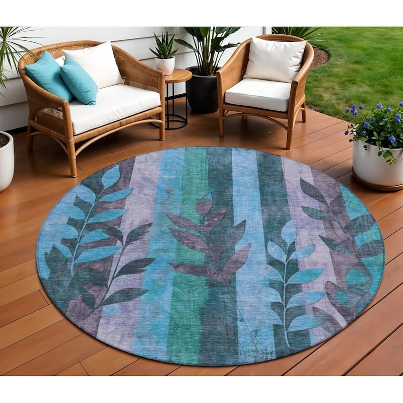 HomeRoots Floral Transitional Rectangle Outdoor Rug - 8' Round