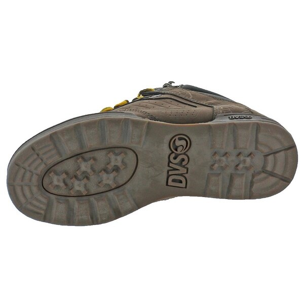 insulated skate shoes