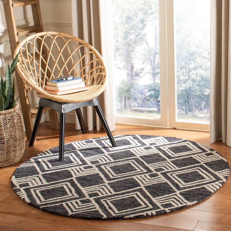 SAFAVIEH Handmade Micro-Loop Sevcan Moroccan Wool Rug - 5' Round - Charcoal/Ivory