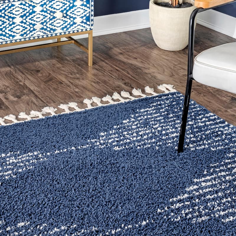 Nuloom Denton Diamond Shag Tassel Area Rug