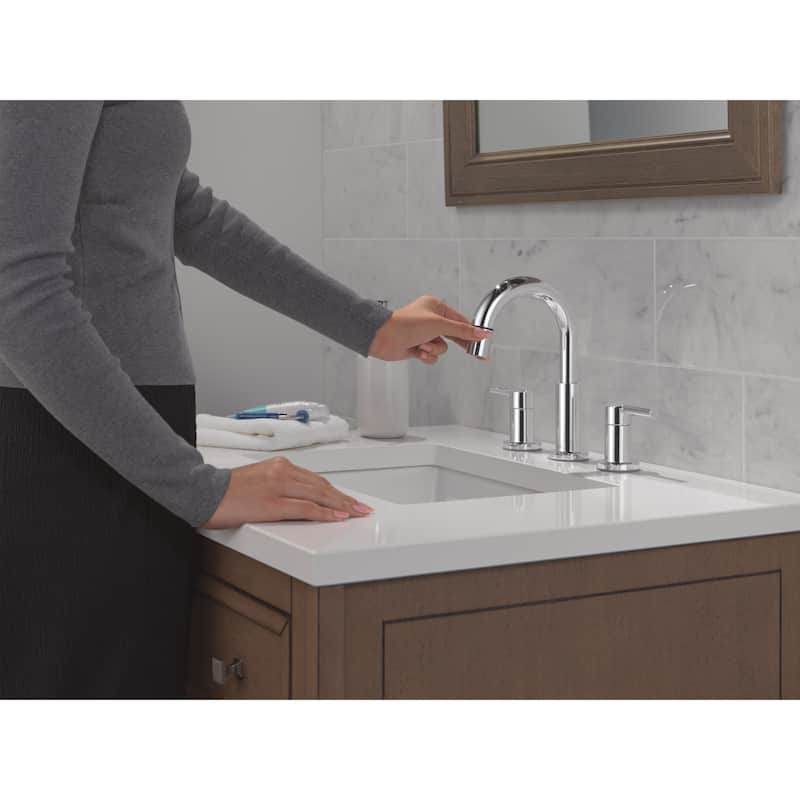 Delta 35749LF-PD Nicoli 1.2 GPM Widespread Bathroom Faucet with Pull