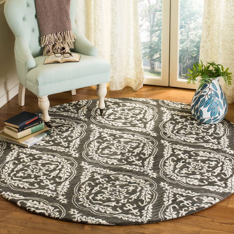 SAFAVIEH Handmade Blossom Iwona Modern Floral Wool Rug - 6' Round - Charcoal/Ivory