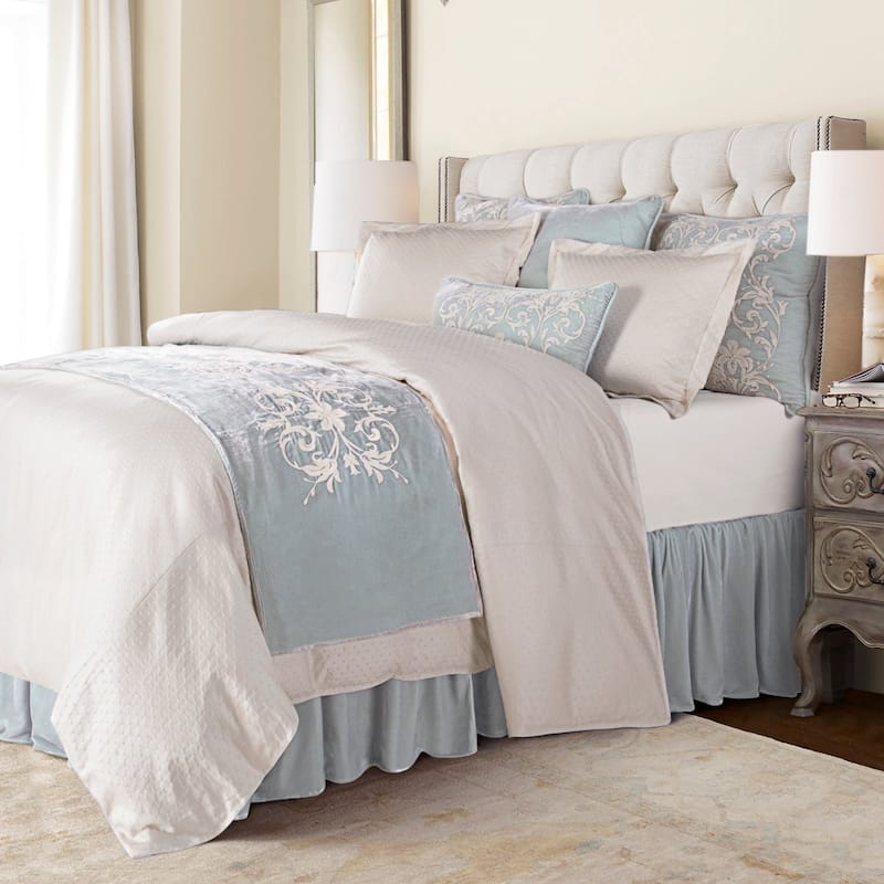 HiEnd Accents Belle Swiss Dot Comforter Set, 3PC - Queen