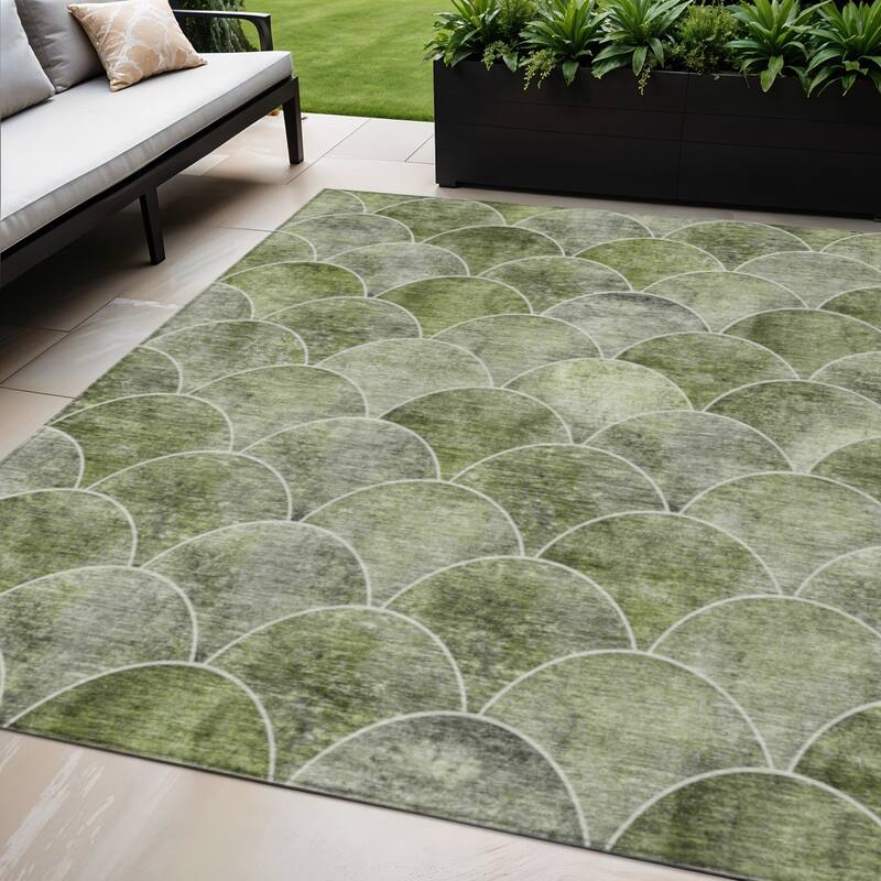 HomeRoots Abstract Transitional Rectangle Outdoor Rug - 5' X 8'