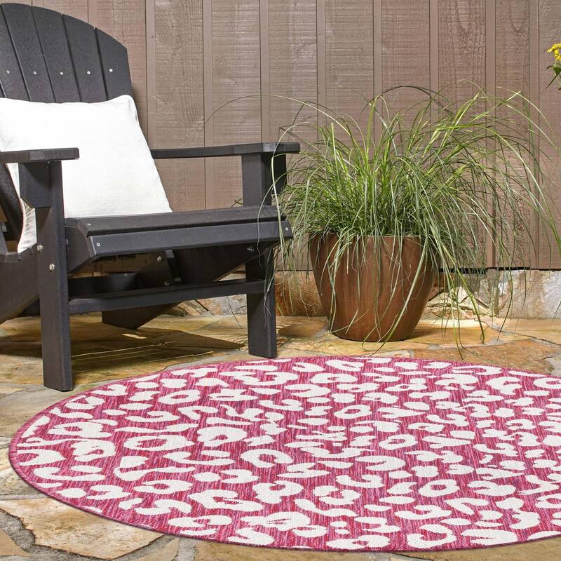 Outdoor Gallery Collection Area Rug