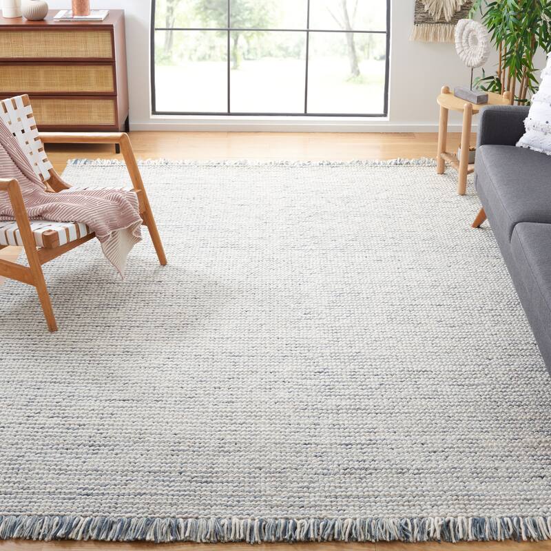 SAFAVIEH Natura Bernetta Wool Fringe Rug - 5' x 8' - Blue/Ivory