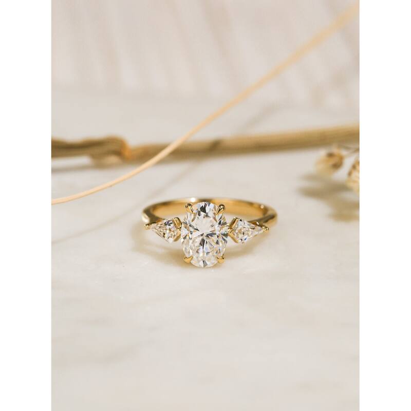 Kobelli 3.36 Carats Moissanite 14k Solid Yellow Gold One-of-a-Kind 3-Stone Kite Ring