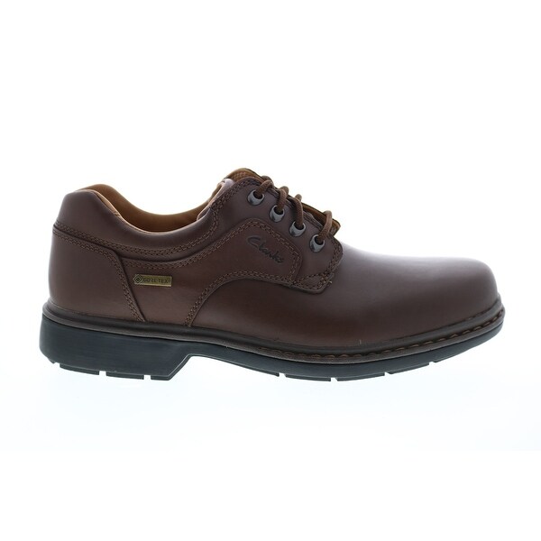 clarks rockie lo gtx brown