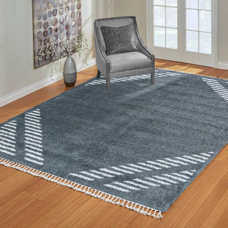 Gertmenian Limmet Lowne Modern Lined Grey/Ivory Plush Fringe Shag Area Rug