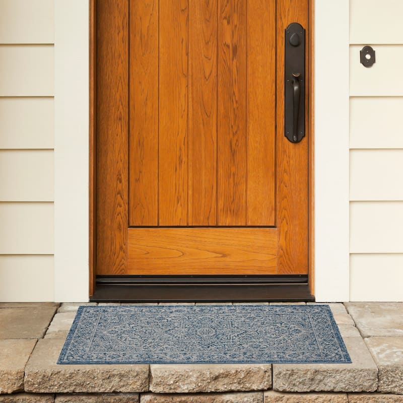 SAFAVIEH Courtyard Guylaine Indoor/ Outdoor Waterproof Patio Backyard Rug - 2'7" x 5' - Navy/Light Grey