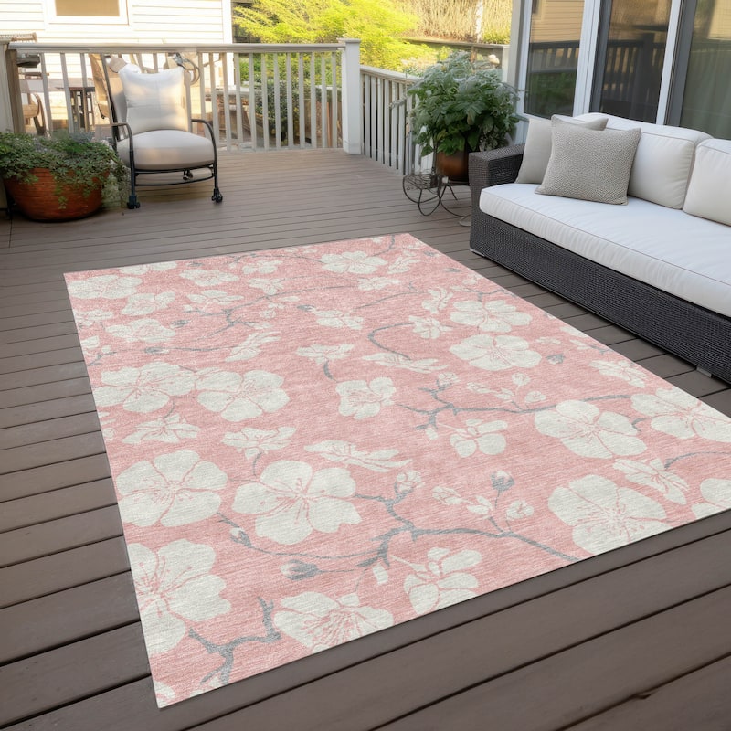 Machine Washable Indoor/ Outdoor Calm Floral Chantille Rug