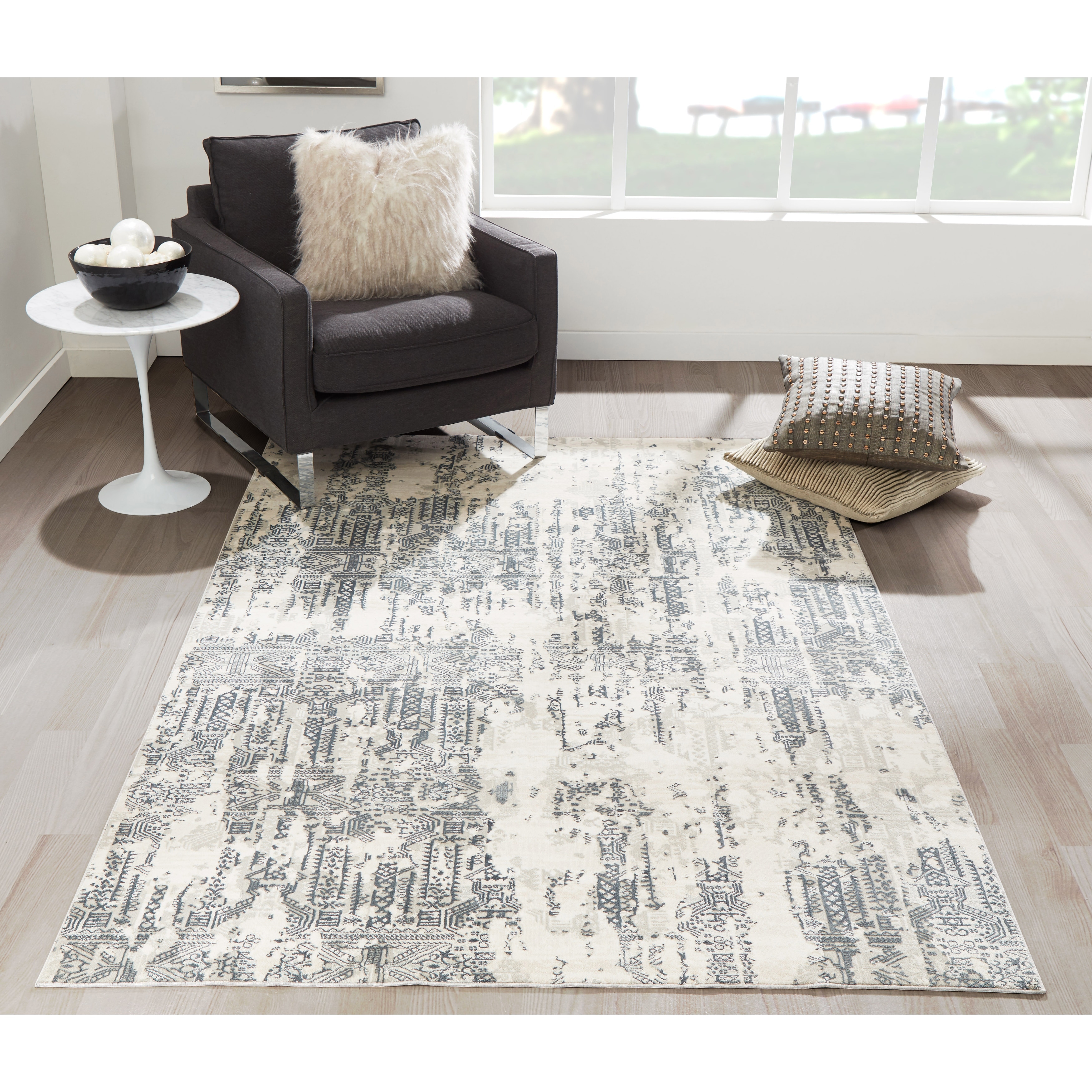 Momeni Genevieve Transitional Abstract Geometric Polyester Area Rug