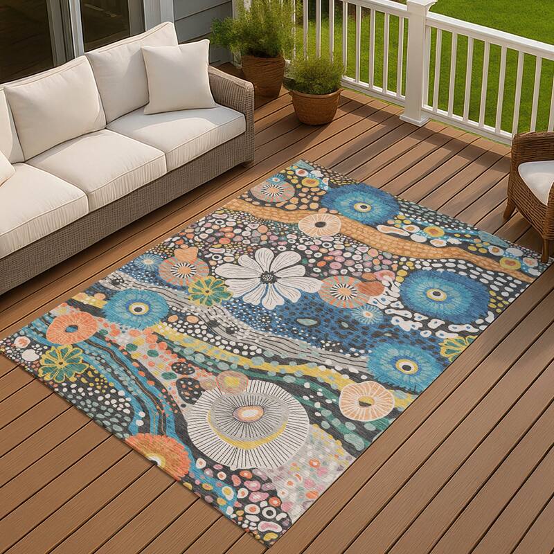 Machine Washable Indoor/ Outdoor Whimsy Floral Chantille Rug