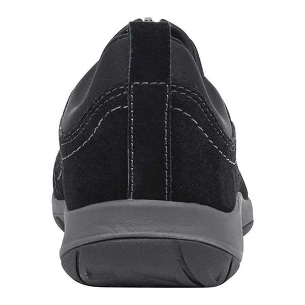 easy spirit cave zip up sneaker