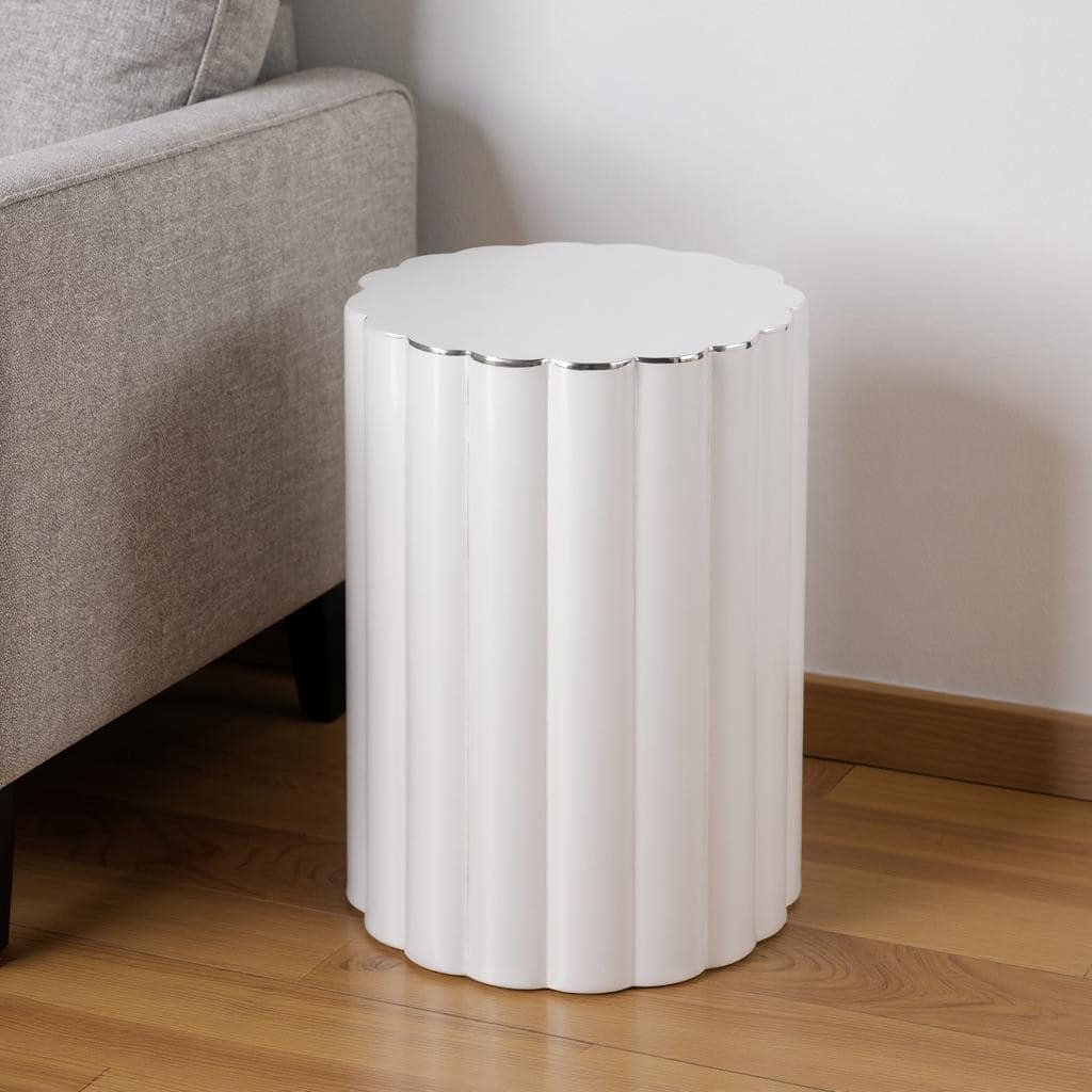 HomeRoots 18" Silver Stainless Steel Block End Table - 11.75 in. x 18.00 in. x 11.75 in.