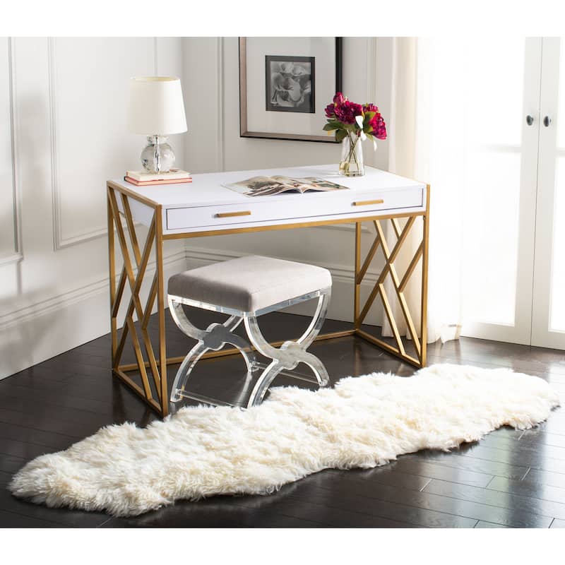 SAFAVIEH Handmade Natural Sheepskin Leanca 3.4-inch Thick Rug - 2' x 6' Runner - White - Runner