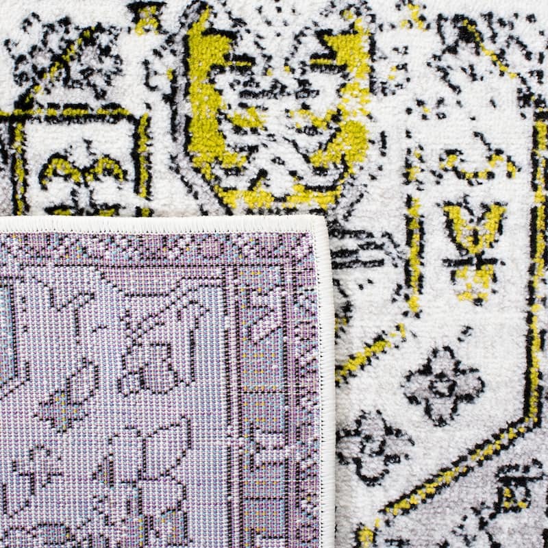 SAFAVIEH Skyler Rillie Boho Medallion Watercolor Rug