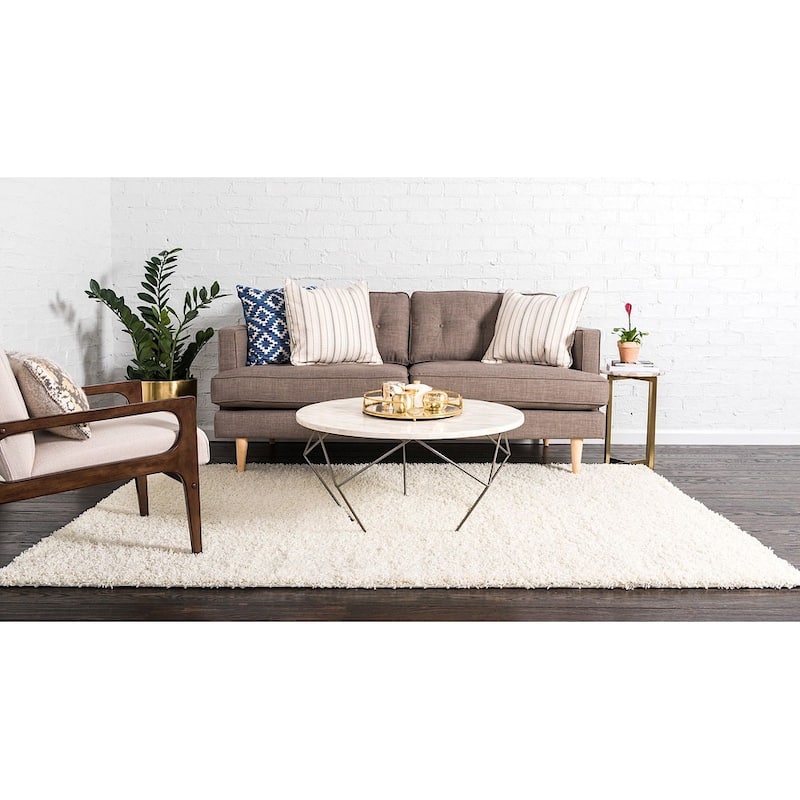 Shag Laurian Collection Area Rug