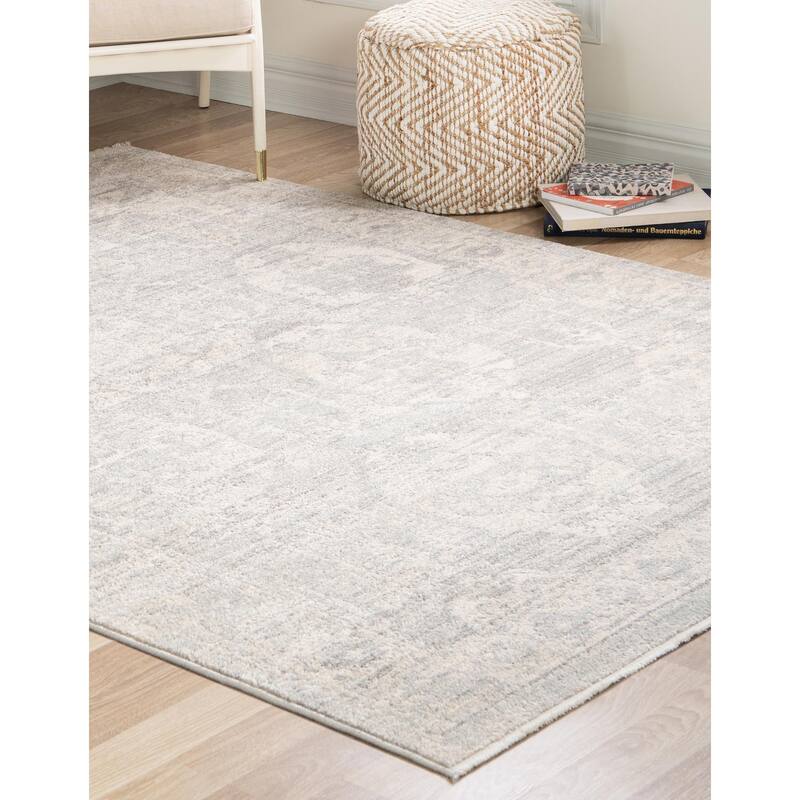 Traditional Nixa Collection Area Rug