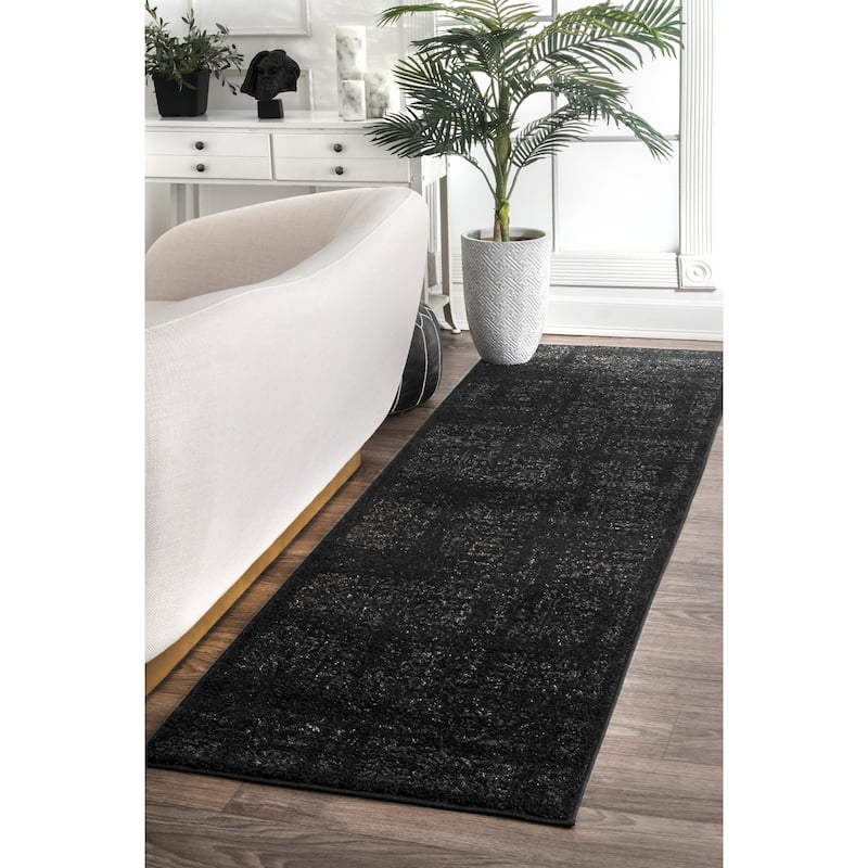 Nuloom Wren Traditional Faded Area Rug - 2' 5" x 9' 5" - Black