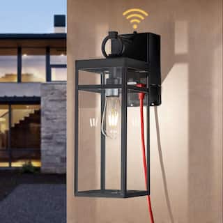 1 Light Black Dusk to Dawn Sensor Outdoor Wall Lantern Coach Sconces Light with Clear Glass and built-in GFCI Outlets (1-Pack）