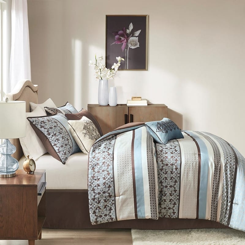 7-Piece Jacquard Comforter Set - Elegant Traditional Bedding Ensemble