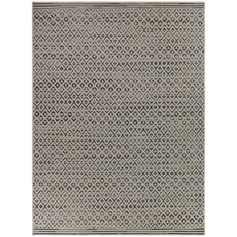 Novarro Recycled Geometric Indoor/Outdoor Area Rug - 5'3" x 7' - Grey